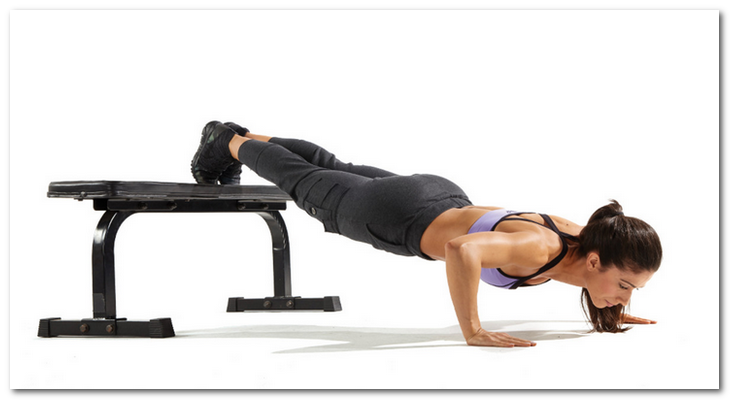 デクライン・プッシュアップによる大胸筋上部のトレーニング